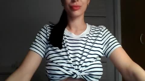 Mia online show from July 30, 10:43 pm