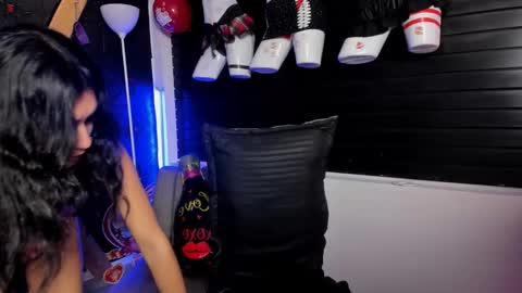 miafox_03 online show from February 14, 4:31 pm