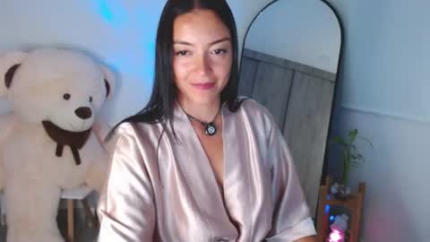 Mia Glow Velvet online show from July 20, 12:57 am