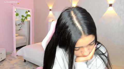 Mia Gomez online show from March 8, 12:18 pm