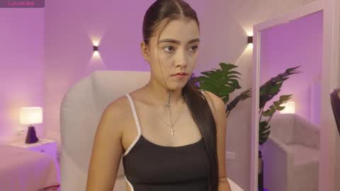 Mia Gomez online show from October 27, 1:17 pm