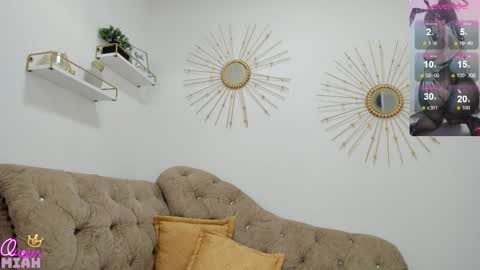 Miah Collins online show from April 6, 6:53 pm