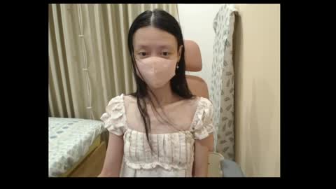 miahchan68 online show from May 13, 11:49 am