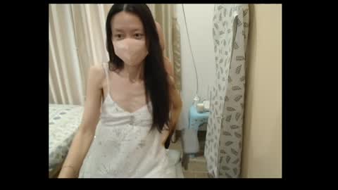miahchan68 online show from May 31, 6:19 am