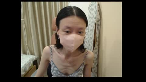 miahchan68 online show from May 28, 1:42 pm