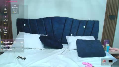 MIA HOTMEZ online show from October 5, 5:07 pm