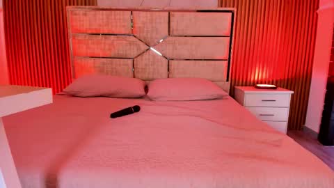 Miah  Sens online show from November 7, 5:46 am