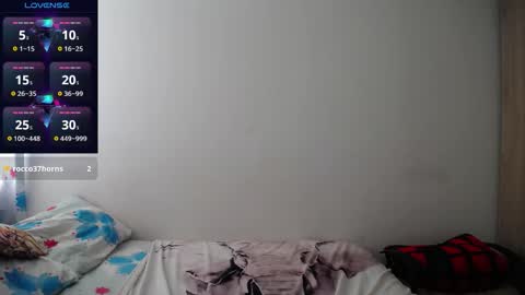 miajoseph_ online show from October 22, 8:36 pm