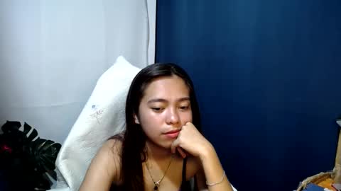 miakhalia online show from March 8, 6:52 am