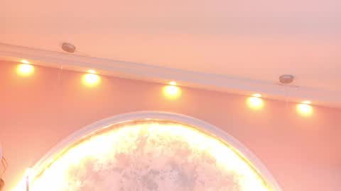 Mia online show from January 17, 5:04 am