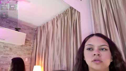 Mia online show from February 6, 7:50 pm