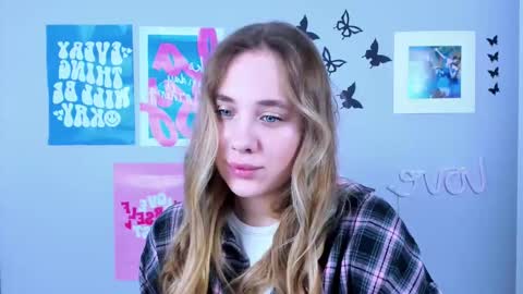 miamilas online show from February 4, 6:04 am