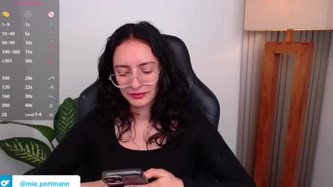 MIAPORTMANN online show from March 14, 3:46 pm