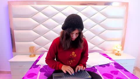 Sweetie Mia online show from February 8, 12:28 pm