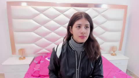 Sweetie Mia online show from March 5, 12:22 pm