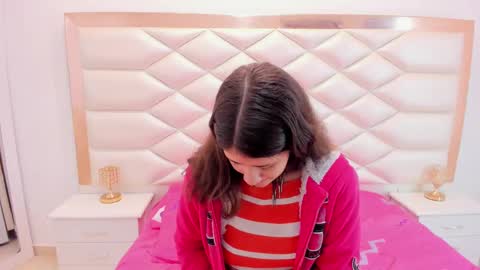 Sweetie Mia online show from March 12, 12:26 pm