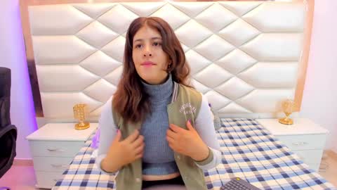 Sweetie Mia online show from February 7, 12:17 pm