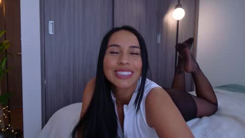 My name is Mia  Please say hello I like to chat with you. If you have requests or dirty talk please use tip online show from December 19, 3:04 pm