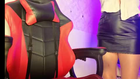 MiaHancock online show from July 12, 7:31 am