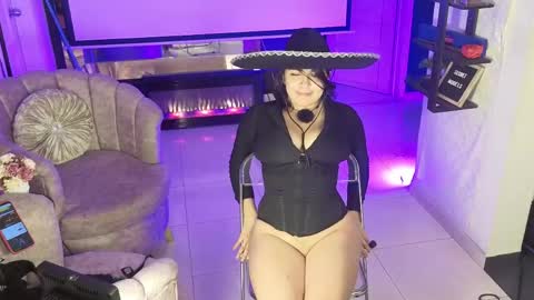 MiaHancock online show from May 17, 10:36 am