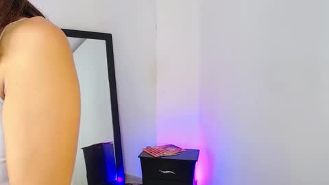 miascarlet_16 online show from December 15, 1:49 pm