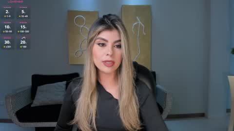 Mia Silva online show from May 10, 11:23 am
