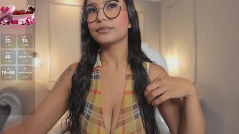 Mia  online show from February 17, 3:06 am