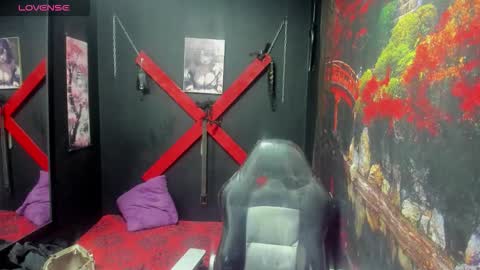 Mariana online show from November 13, 2:38 pm