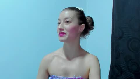 Snapshot of miavolkova_ chatting on September 16, 11:57 pm Chloe online show from September 16, 11:57 pm