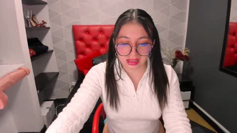 M I A W I L S online show from January 24, 5:42 am