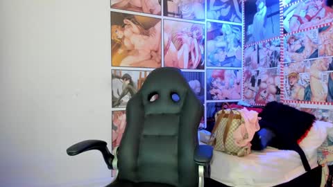 michel_lopez18 online show from February 2, 10:57 am