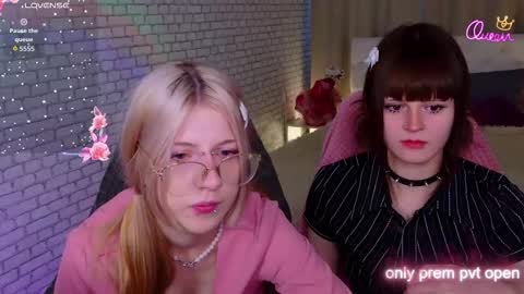 Michele online show from March 8, 1:59 pm