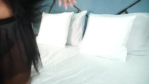 michell_starrr online show from May 21, 3:26 am