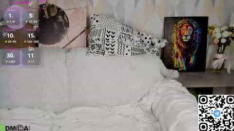 Snapshot of michelle_blond chatting on September 29, 9:14 am michelle_blond online show from September 29, 9:14 am