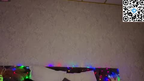 michelle_blond online show from May 7, 2:27 am