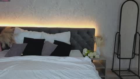 michelle_blond online show from April 1, 7:42 am