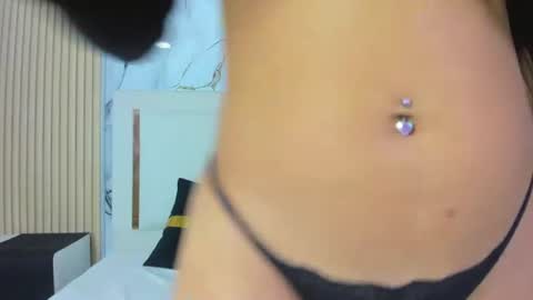 michelle_lyssehl online show from July 28, 3:21 pm