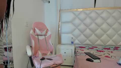 michelleblair1 online show from July 22, 1:34 pm