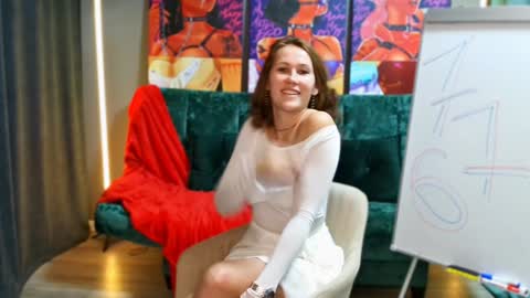 MichelleOrtis online show from December 15, 2:16 pm