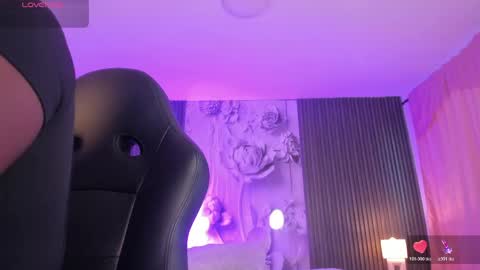 michellepreston_ online show from May 28, 12:03 pm