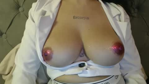 mickystrumia online show from May 8, 12:25 am