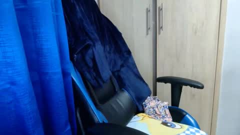 Snapshot of miculohot chatting on March 12, 11:44 pm vanesa sexy online show from March 12, 11:44 pm