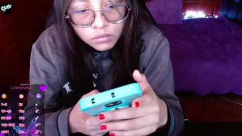 Midori 7u7 online show from April 8, 5:04 pm