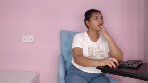 miel online show from December 15, 12:10 pm