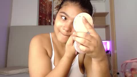 miel online show from February 6, 12:30 pm