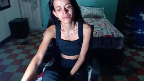 Snapshot of miia_jensen chatting on December 6, 3:30 am MIA online show from December 6, 3:30 am