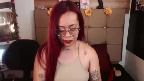 miia online show from November 21, 10:23 pm