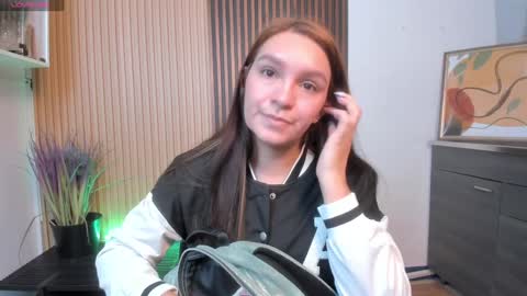 Miia 3 online show from December 23, 12:08 pm