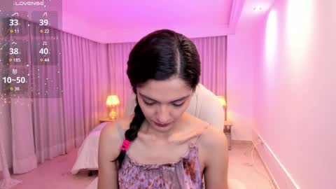 Snapshot of miiaa_evans chatting on January 16, 3:23 am Mia online show from January 16, 3:23 am