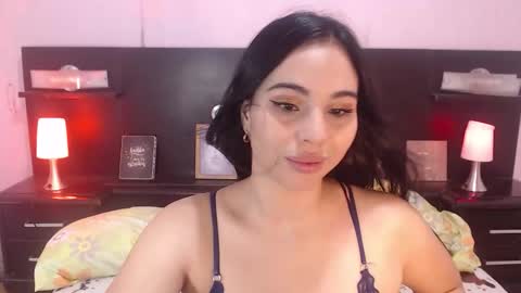 Snapshot of miichellbunny chatting on October 19, 9:50 pm miichellbunny online show from October 19, 9:50 pm